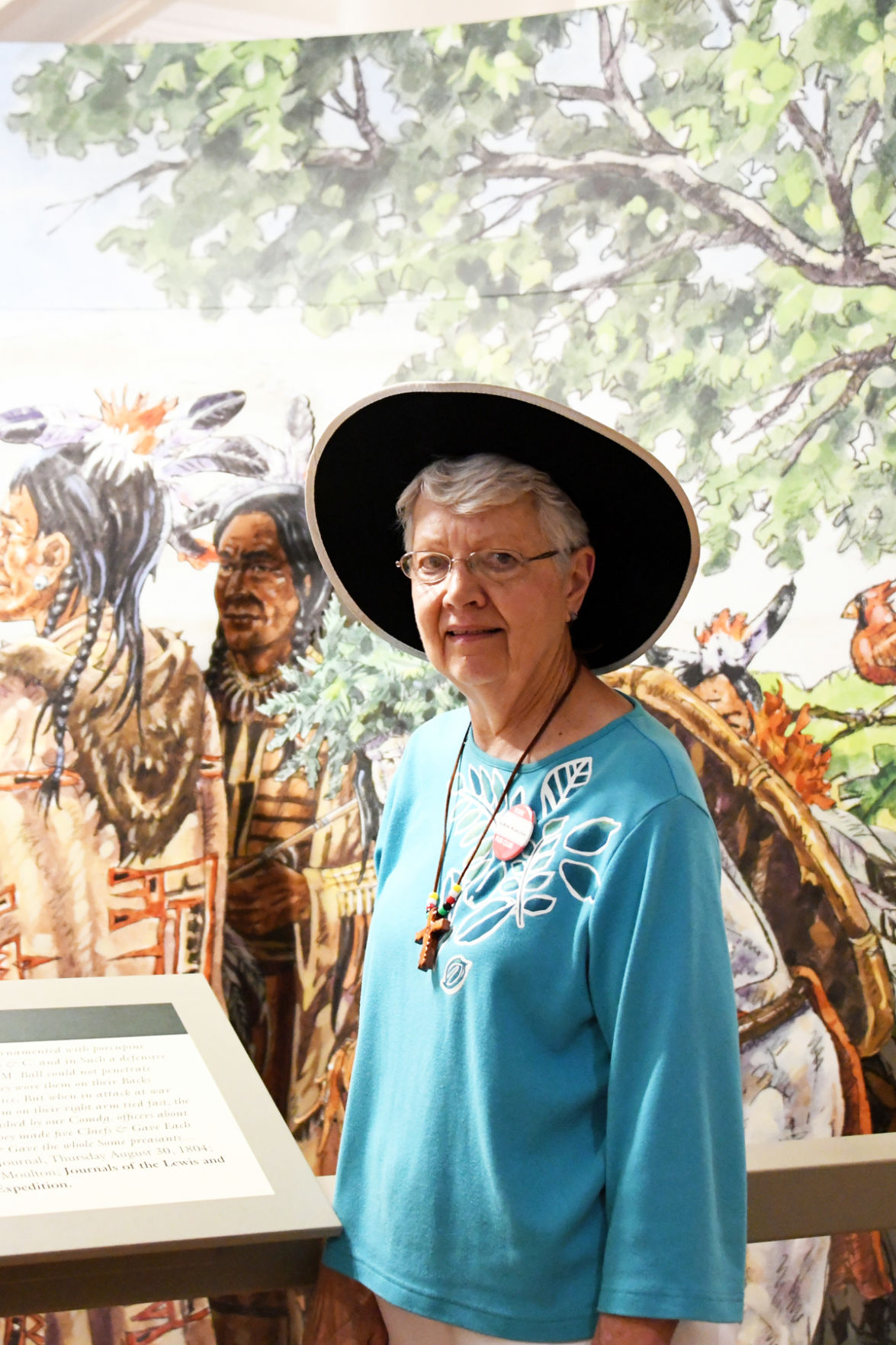 079 JoAnn Kuester with hat a Lewis and Clark explorer might have worn.JPG